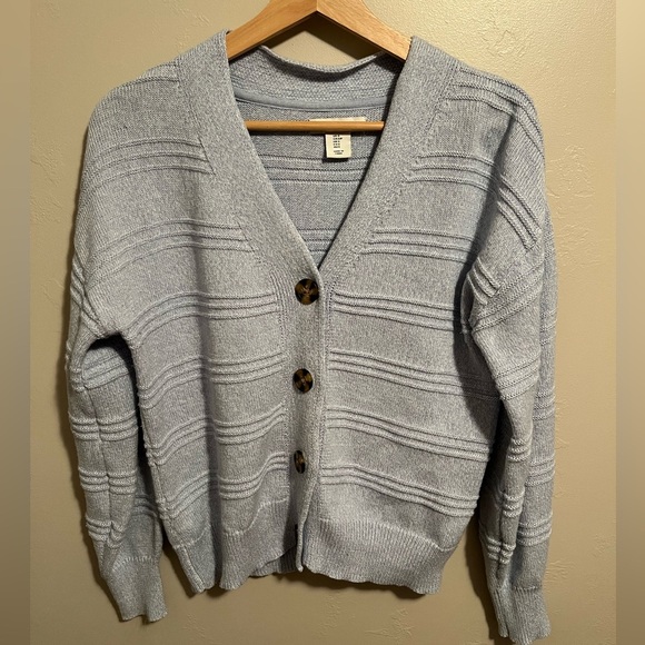 Cupcakes & Cashmere Baby Blue Cotton Button Front Cardigan - Picture 3 of 9